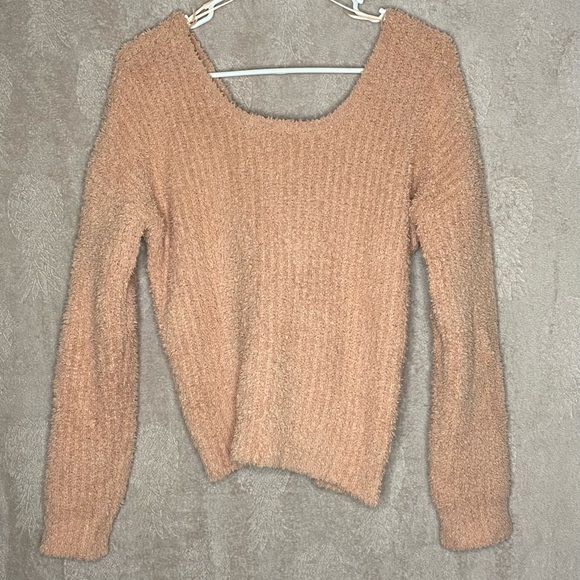Peach Sweater - Picture 1 of 2
